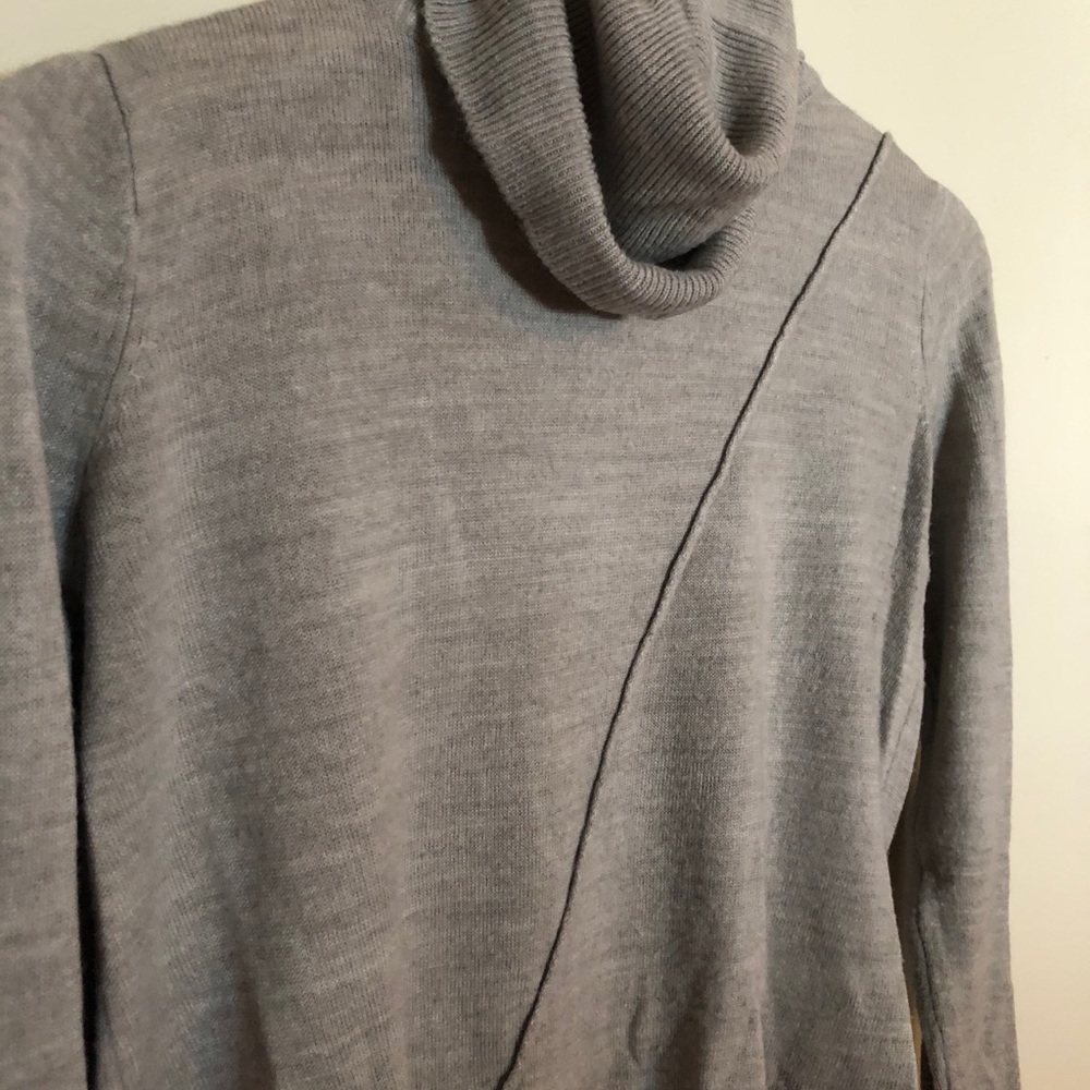 Sweater - Picture 2 of 3